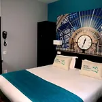 ヴィクトリア ペラーシェ コンフルエンス ホテル リヨン