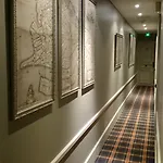 ヴィクトリア ペラーシェ コンフルエンス ホテル 2*