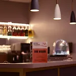 ホテル ヴィクトリア ペラーシェ コンフルエンス リヨン