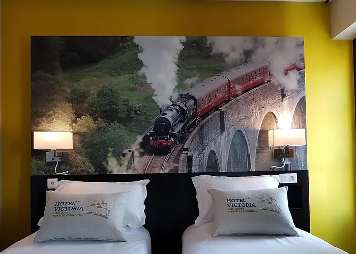 维多利亚里昂佩拉什酒店 酒店